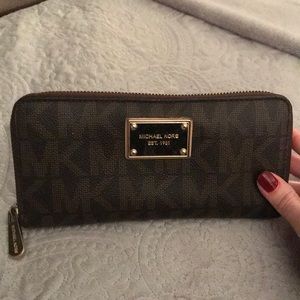 Michael Kors wallet